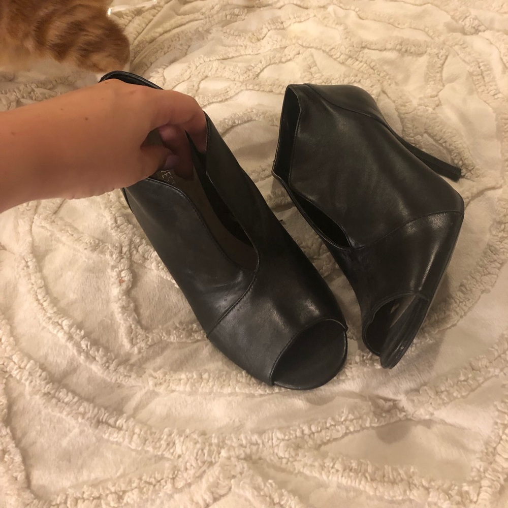 Nine West Booty Heels